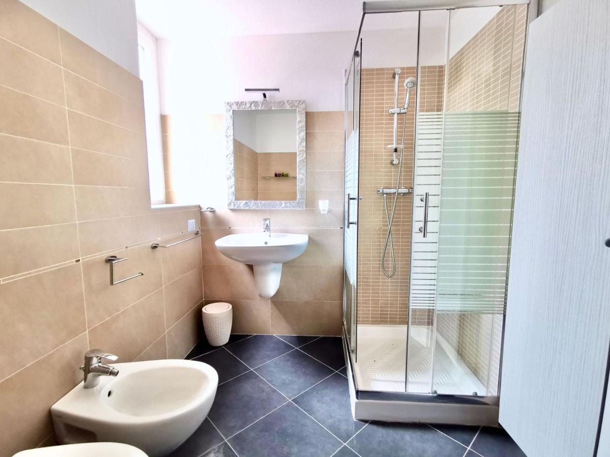 Manzoni By Design Studio Apartman Bellano Kültér fotó